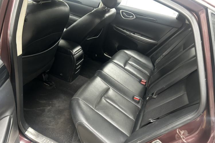 Used Nissan Sylphy 2018 1.6XV CVT Deluxe Edition Interior 3