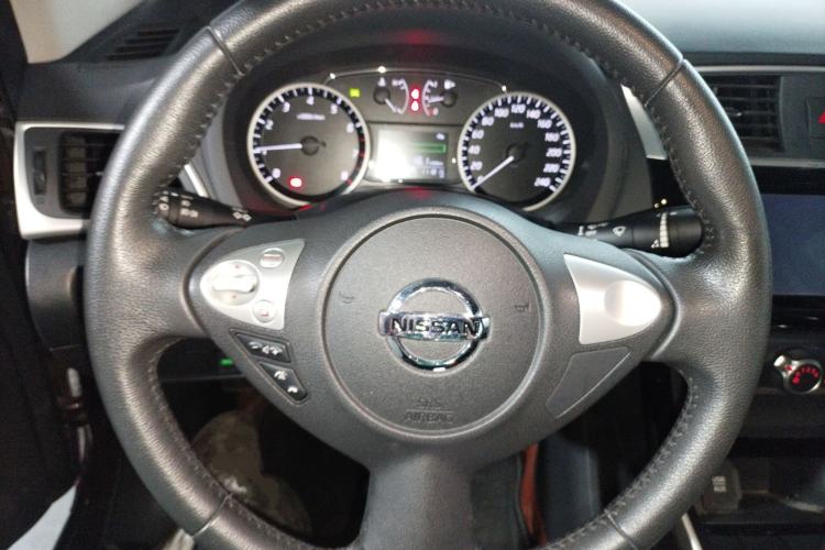 Used Nissan Sylphy 2018 1.6XV CVT Deluxe Edition Steering Wheel