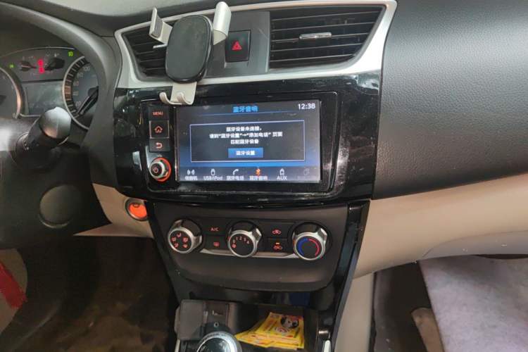 Used Nissan Sylphy 2018 1.6XV CVT Deluxe Edition Audio And AC Panel