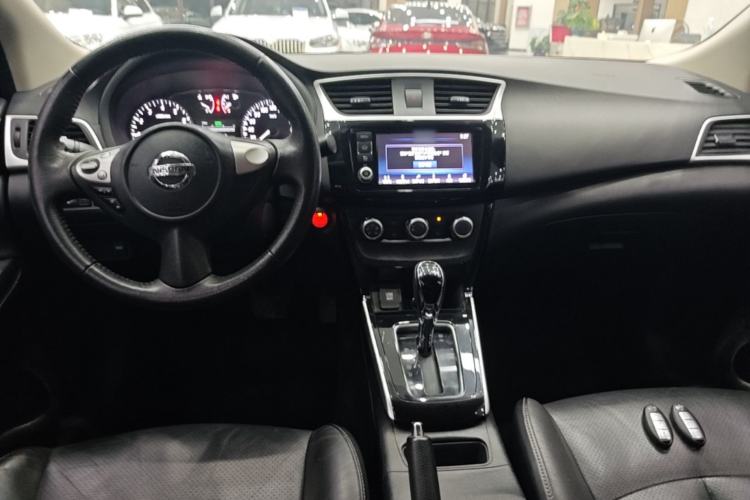 Used Nissan Sylphy 2018 1.6XV CVT Deluxe Edition Center Console