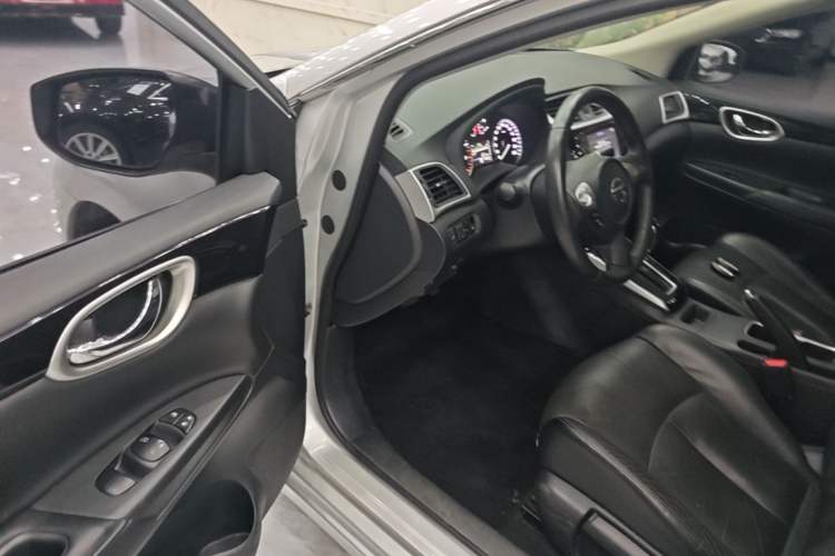 Used Nissan Sylphy 2018 1.6XV CVT Deluxe Edition Driver Seat