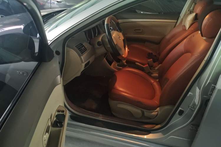 Used Nissan Sylphy 2018 Classic 1.6XE Manual Comfort Edition Driver Seat