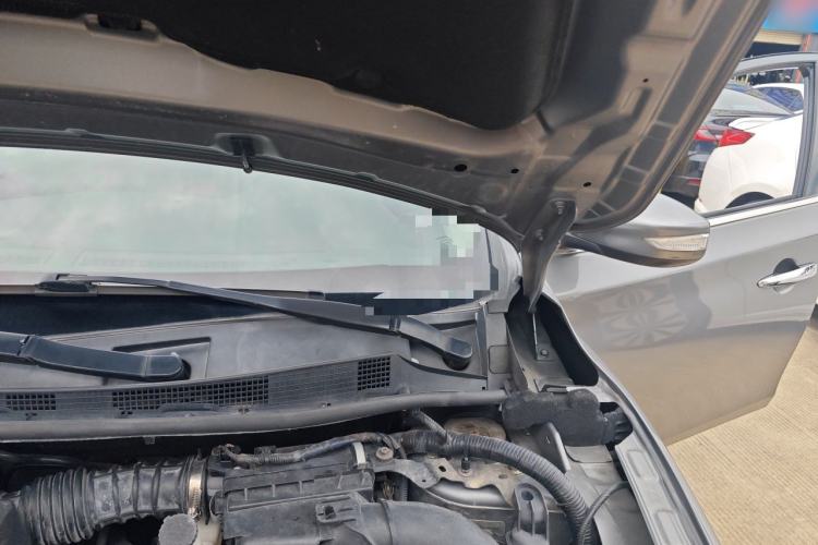 Used Nissan Sylphy 2018 1.6XV CVT Deluxe Edition Engine Bay Left