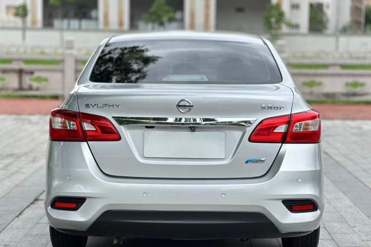 Used Nissan Sylphy 2018 1.6XV CVT Deluxe Edition Exterior 4