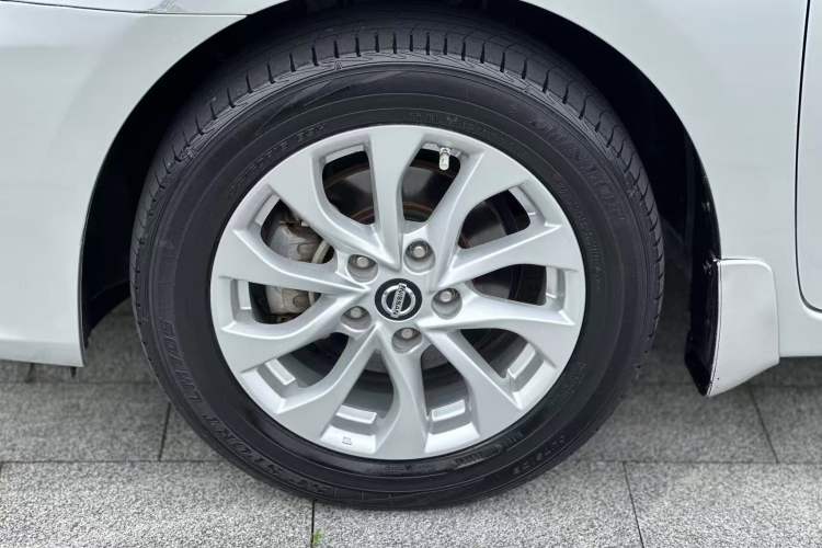Used Nissan Sylphy 2018 1.6XV CVT Deluxe Edition Exterior 9
