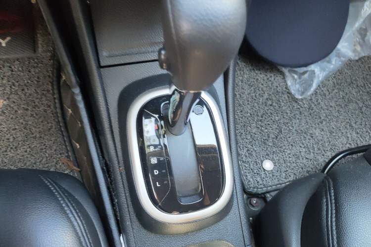 Used Nissan Sylphy 2018 Classic 1.6XE CVT Comfort Edition Gear Lever