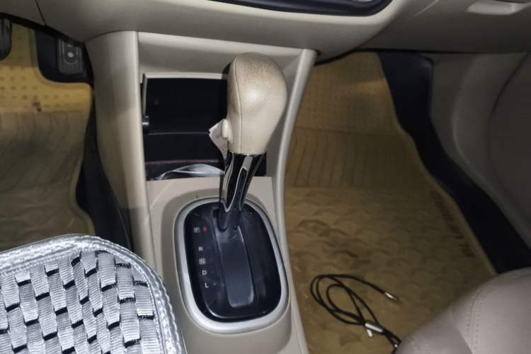 Used Nissan Sylphy 2018 Classic 1.6XE CVT Comfort Edition Gear Lever