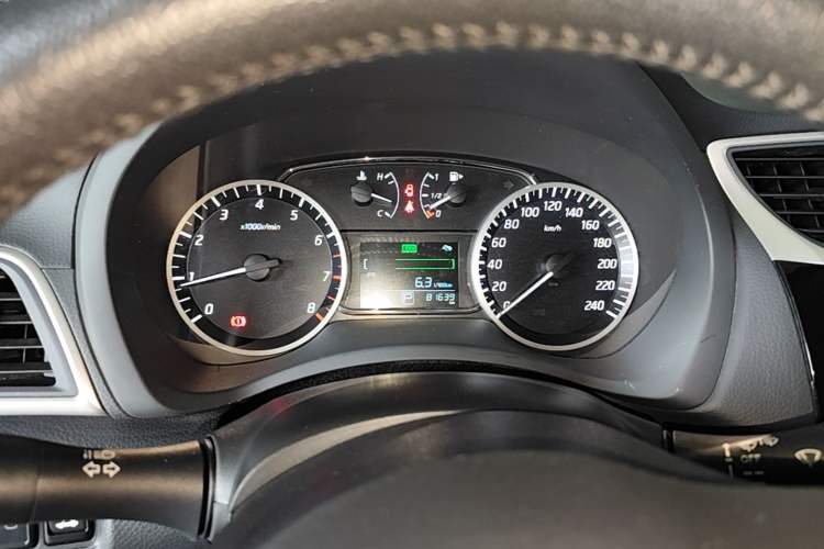 Used Nissan Sylphy 2018 1.6XV CVT Deluxe Edition Instrument Cluster