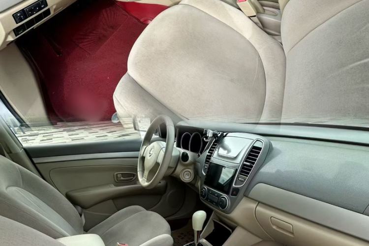 Used Nissan Sylphy 2018 Classic 1.6XE+ CVT Leading Edition Interior 3