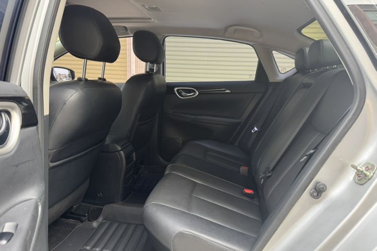 Used Nissan Sylphy 2018 1.6XV CVT Deluxe Edition Interior 3