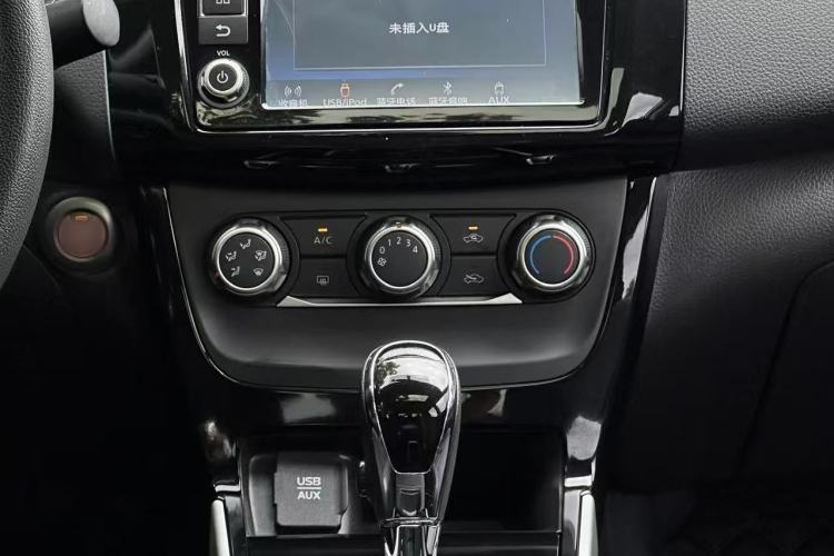 Used Nissan Sylphy 2018 1.6XV CVT Deluxe Edition Interior 5