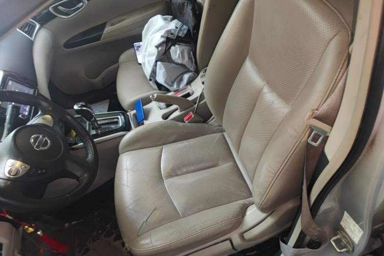 Used Nissan Sylphy 2018 1.6XV CVT Deluxe Edition Left Front Seat