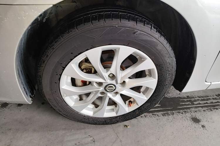 Used Nissan Sylphy 2018 1.6XV CVT Deluxe Edition Left Front Wheel Hub