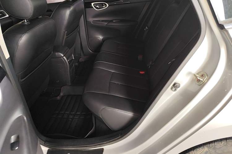 Used Nissan Sylphy 2018 1.6XV CVT Deluxe Edition Left Rear Seat