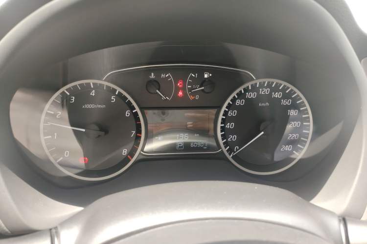 Used Nissan Sylphy 2018 1.6XV CVT Deluxe Edition Odometer Close Up