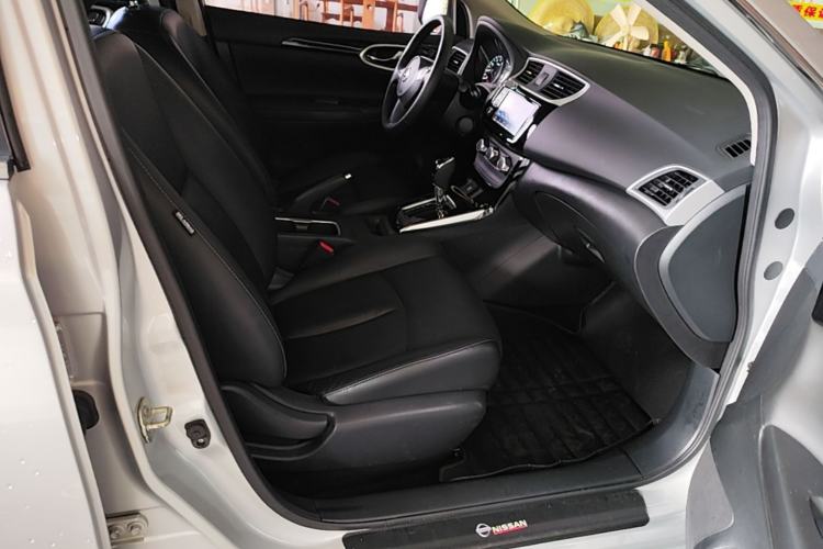 Used Nissan Sylphy 2018 1.6XV CVT Deluxe Edition Right Front Seat