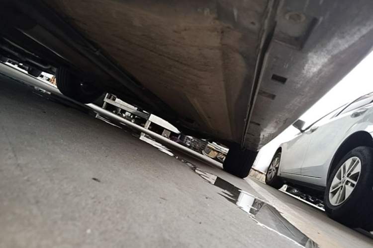 Used Nissan Sylphy 2018 Classic 1.6XE+ CVT Leading Edition Right Side Sill