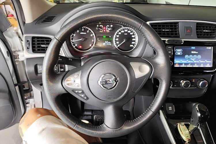 Used Nissan Sylphy 2018 1.6XV CVT Deluxe Edition Steering Wheel