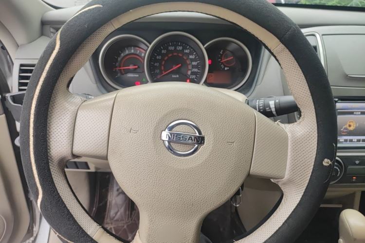 Used Nissan Sylphy 2018 Classic 1.6XE+ CVT Luxury Edition Steering Wheel