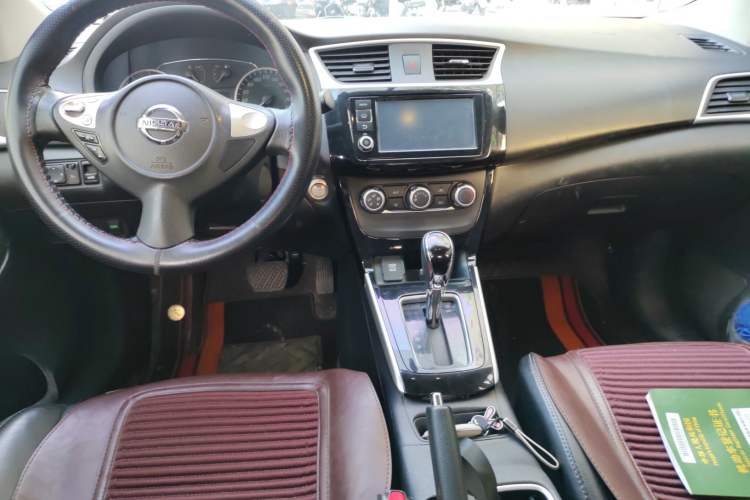 Used Nissan Sylphy 2018 1.6XV CVT Deluxe Edition Audio And AC Panel