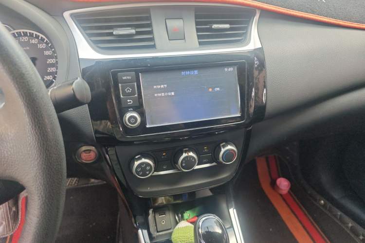 Used Nissan Sylphy 2018 1.6XV CVT Deluxe Edition Audio And AC Panel