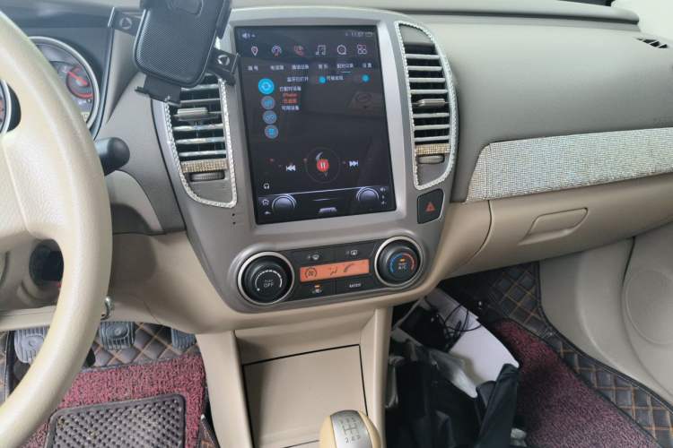 Used Nissan Sylphy 2018 Classic 1.6XE+ Manual Leading Edition Audio And AC Panel