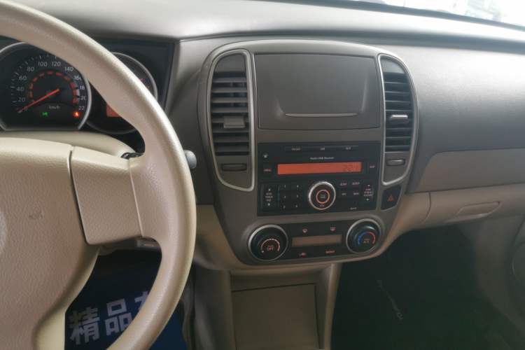 Used Nissan Sylphy 2018 Classic 1.6XE+ Manual Leading Edition Audio And AC Panel