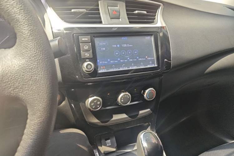 Used Nissan Sylphy 2018 1.6XV CVT Deluxe Edition Audio And AC Panel