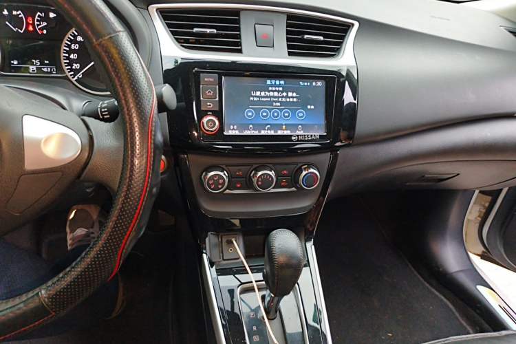 Used Nissan Sylphy 2018 1.6XV CVT Deluxe Edition Audio And AC Panel