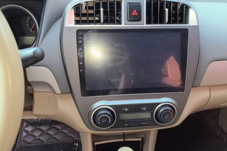 Used Nissan Sylphy 2018 Classic 1.6XE+ CVT Leading Edition Audio And AC Panel