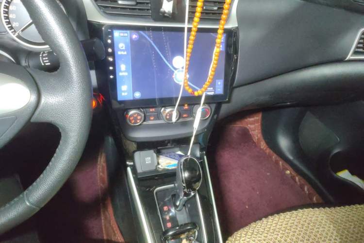 Used Nissan Sylphy 2018 1.6XV CVT Deluxe Edition Audio And AC Panel