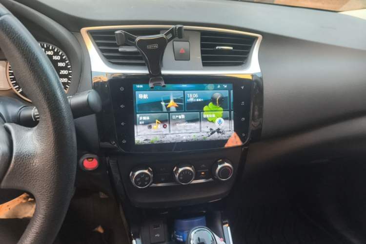 Used Nissan Sylphy 2018 1.6XV CVT Deluxe Edition Audio And AC Panel