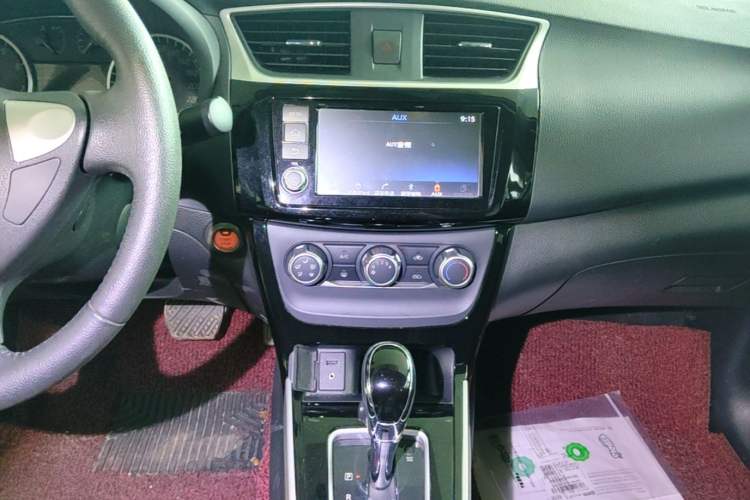 Used Nissan Sylphy 2018 1.6XV CVT Deluxe Edition Audio And AC Panel
