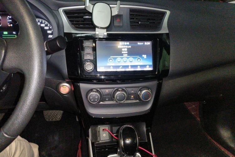 Used Nissan Sylphy 2018 1.6XV CVT Deluxe Edition Audio And AC Panel