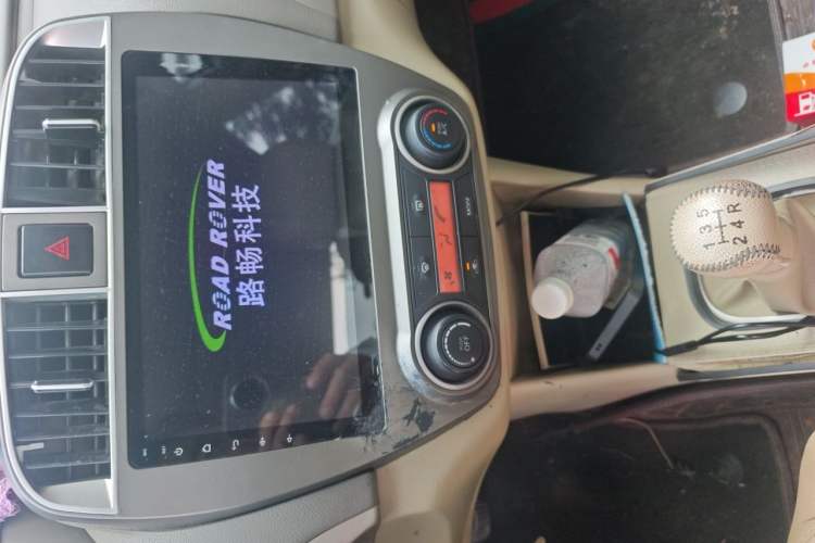 Used Nissan Sylphy 2018 Classic 1.6XE+ Manual Leading Edition Audio And AC Panel