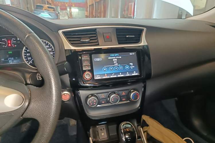 Used Nissan Sylphy 2018 1.6XV CVT Deluxe Edition Audio And AC Panel