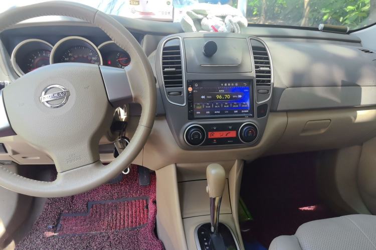 Used Nissan Sylphy 2018 Classic 1.6XE CVT Comfort Edition Center Console