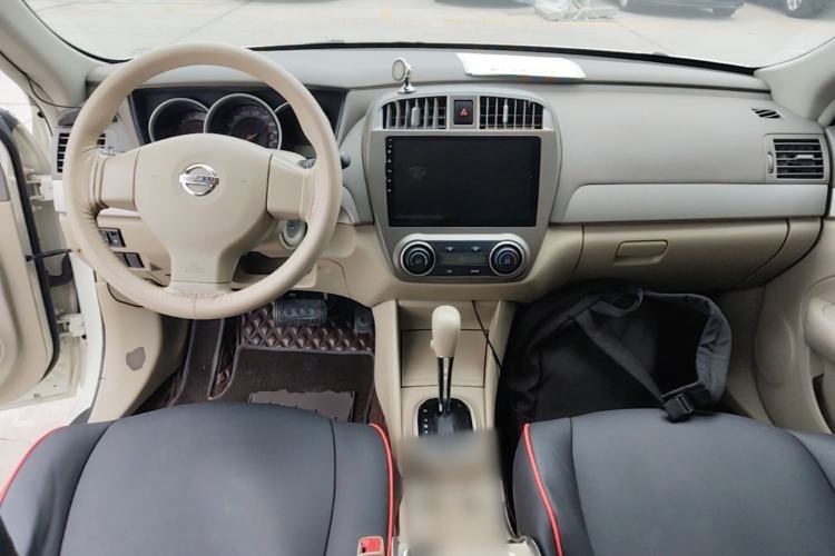 Used Nissan Sylphy 2018 Classic 1.6XE CVT Comfort Edition Center Console