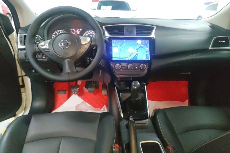 Used Nissan Sylphy 2018 1.6XL Manual Luxury Edition Center Console