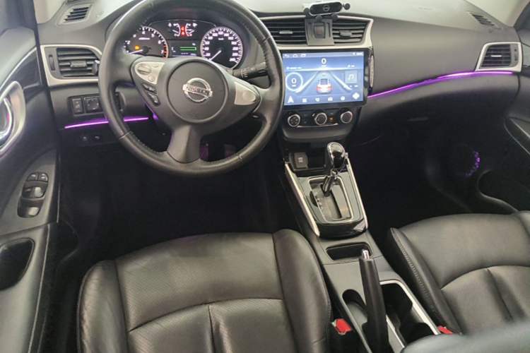 Used Nissan Sylphy 2018 1.6XV CVT Deluxe Edition Center Console