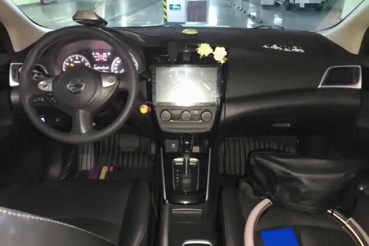 Used Nissan Sylphy 2018 1.6XV CVT Deluxe Edition Center Console