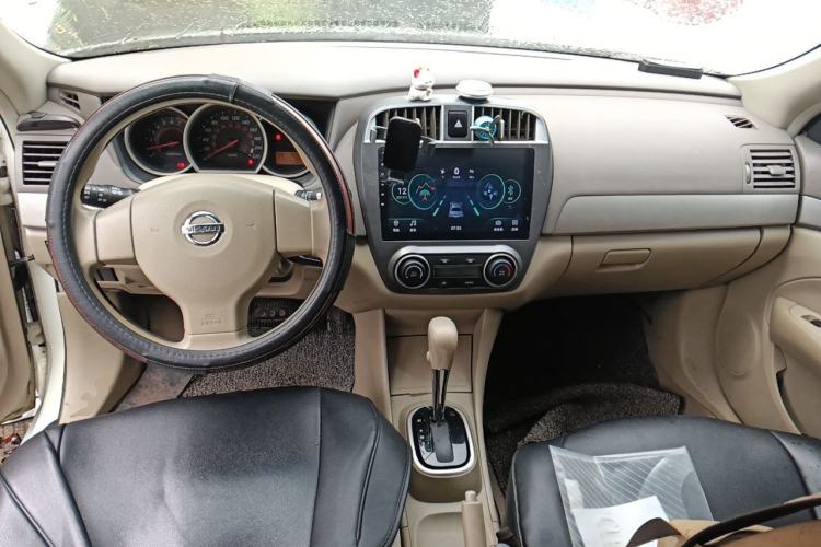 Used Nissan Sylphy 2018 Classic 1.6XE CVT Comfort Edition Center Console