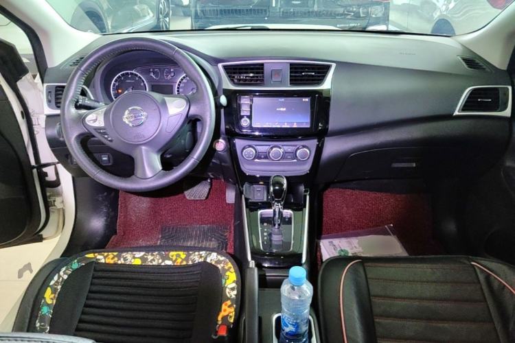 Used Nissan Sylphy 2018 1.6XV CVT Deluxe Edition Center Console