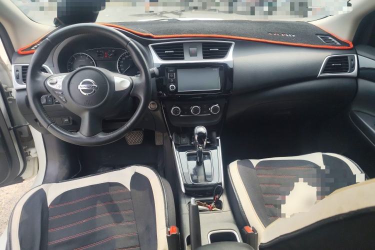 Used Nissan Sylphy 2018 1.6XV CVT Deluxe Edition Center Console