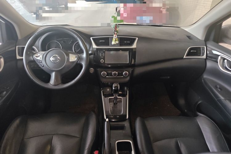 Used Nissan Sylphy 2018 1.6XV CVT Deluxe Edition Center Console