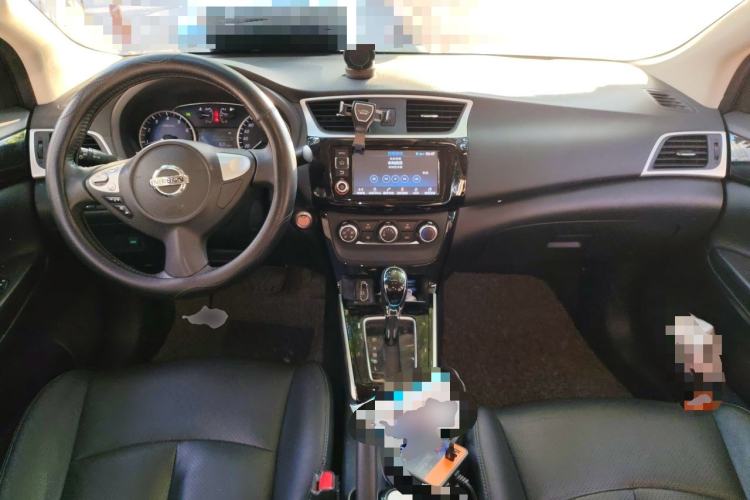 Used Nissan Sylphy 2018 1.6XV CVT Deluxe Edition Center Console