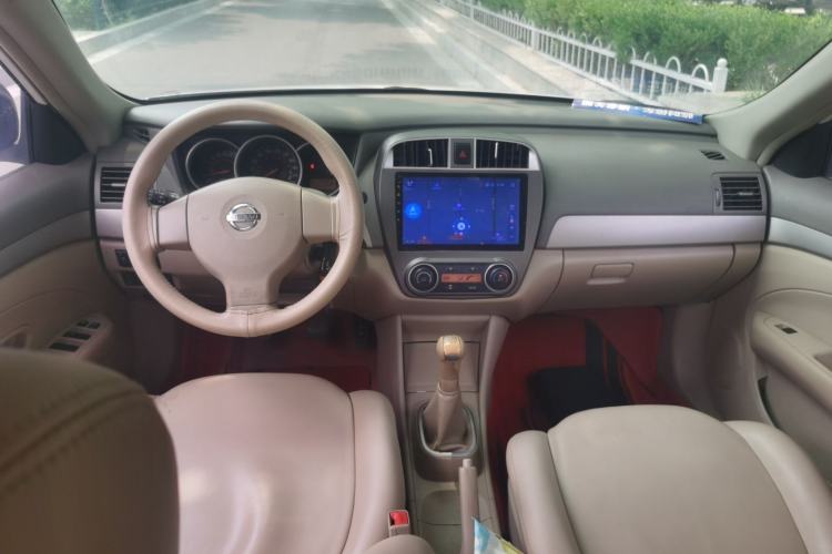 Used Nissan Sylphy 2018 Classic 1.6XE+ Manual Luxury Edition Center Console