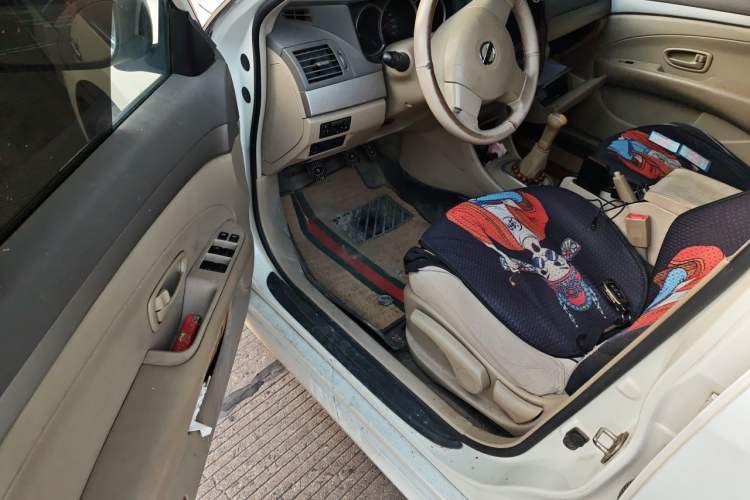 Used Nissan Sylphy 2018 Classic 1.6XE Manual Comfort Edition Driver Seat