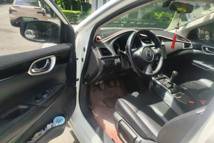 Used Nissan Sylphy 2018 1.6XL Manual Luxury Edition Driver Seat