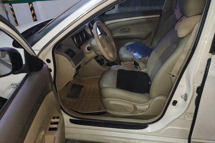 Used Nissan Sylphy 2018 Classic 1.6XE+ CVT Leading Edition Driver Seat